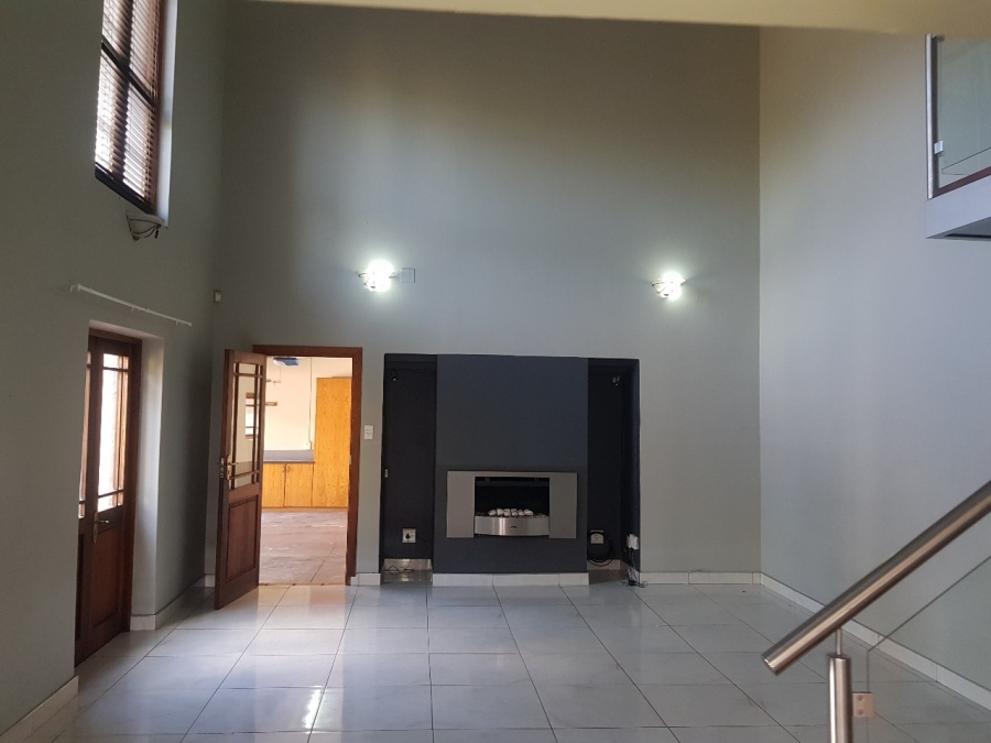To Let 4 Bedroom Property for Rent in Cashan North West